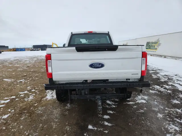 2017 Ford F-350 Super Duty - Photo 8