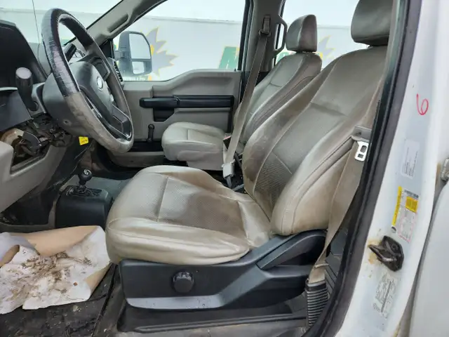 2017 Ford F-350 Super Duty - Photo 13