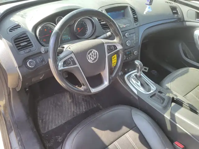 2011 Buick Regal - Photo 13