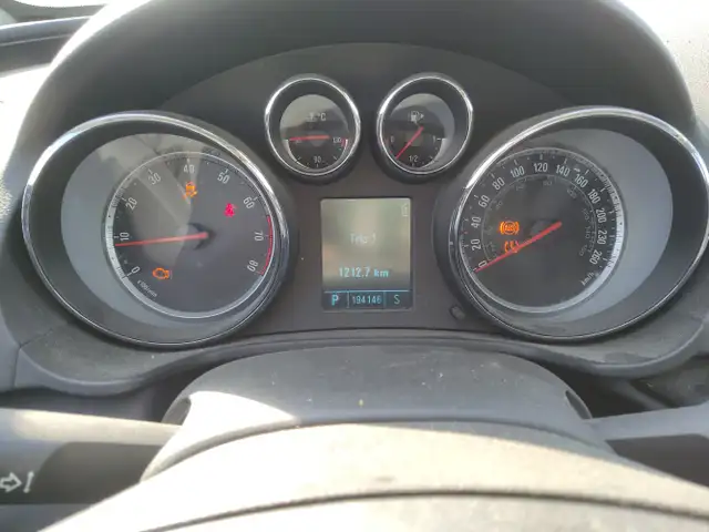 2011 Buick Regal - Photo 14