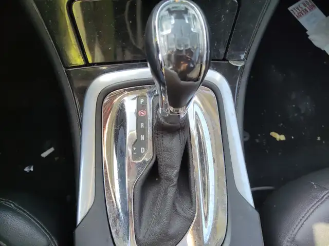 2011 Buick Regal - Photo 15