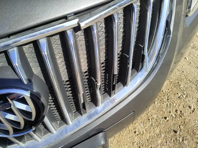 2011 Buick Regal - Photo 25