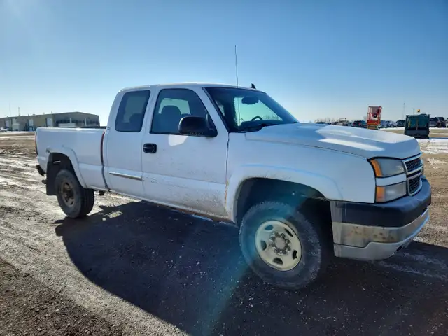 2007 GMC 2500HD Classic - Photo 6