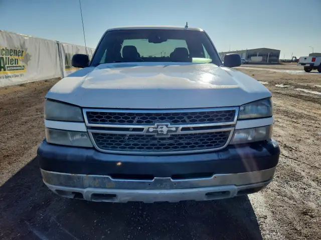 2007 GMC 2500HD Classic - Photo 7