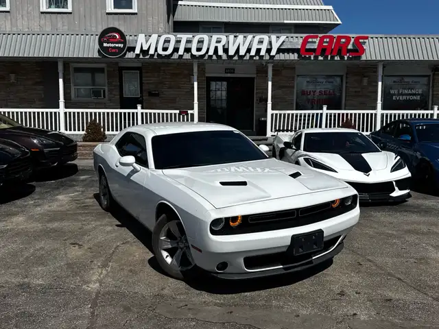 2015 Dodge Challenger 2dr Cpe SXT