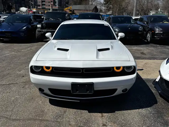 2015 Dodge Challenger 2dr Cpe SXT - Photo 2