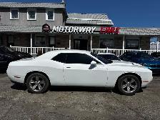 2015 Dodge Challenger 2dr Cpe SXT - Photo 7