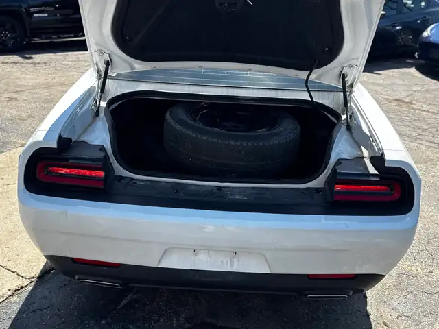 2015 Dodge Challenger 2dr Cpe SXT - Photo 21