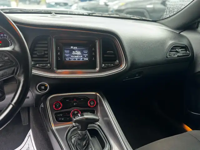 2015 Dodge Challenger 2dr Cpe SXT - Photo 25