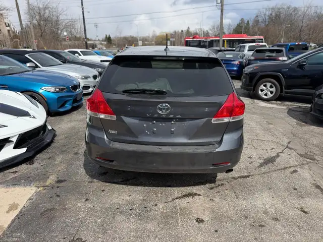 2012 Toyota Venza 4dr Wgn - Photo 11