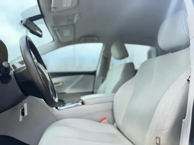 2012 Toyota Venza 4dr Wgn - Photo 16