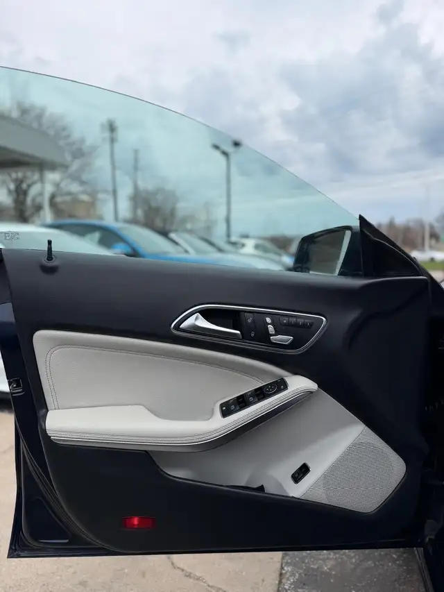 2017 Mercedes-Benz CLA-Class 4dr Sdn CLA 250 4MATIC - Photo 18