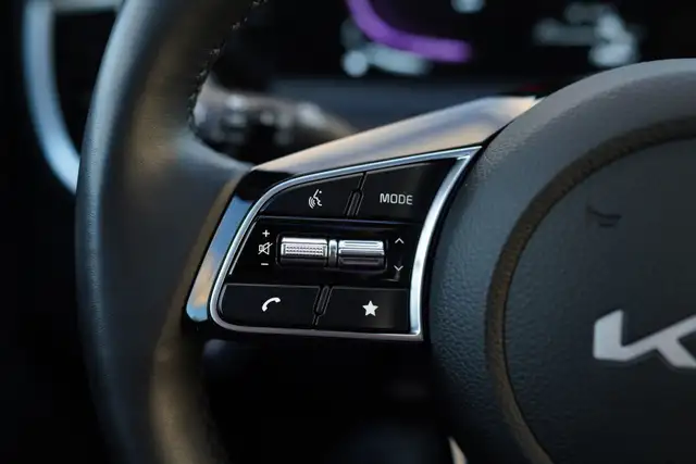 2026 Kia Seltos S, Sunroof, BSM, Adaptive Cruise Control, Remote - Photo 17