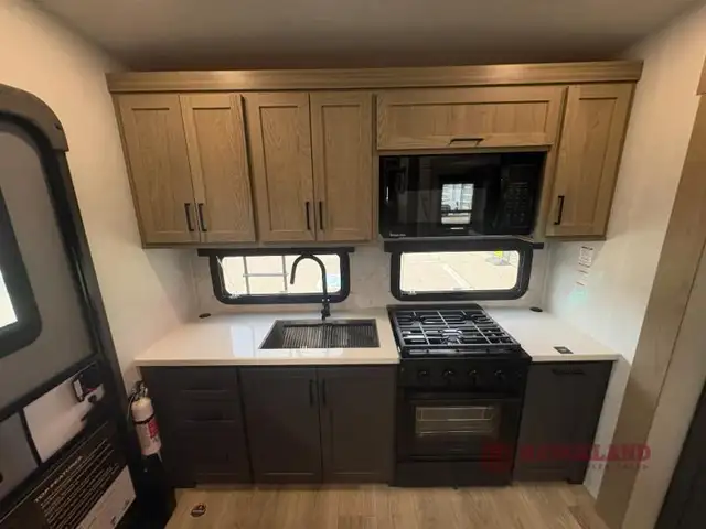 2026 Forest River RV Rockwood Signature 282RK - Photo 13