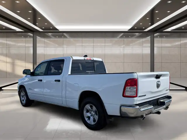 2023 Ram 1500 Big Horn 4x4 Crew Cab 6'4' Box - Photo 4