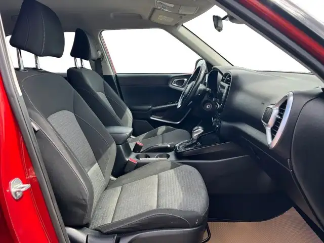 2022 Kia Soul EX - Photo 13