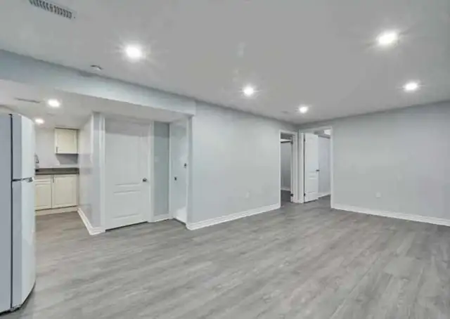 Basement Apartment for Rent - Photo 8