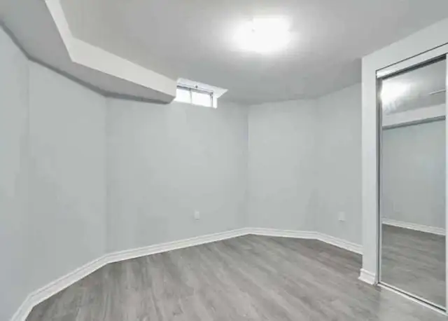 Basement Apartment for Rent - Photo 10