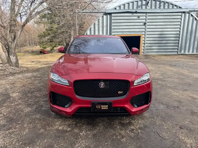 2017 Jaguar F-Pace - Photo 9