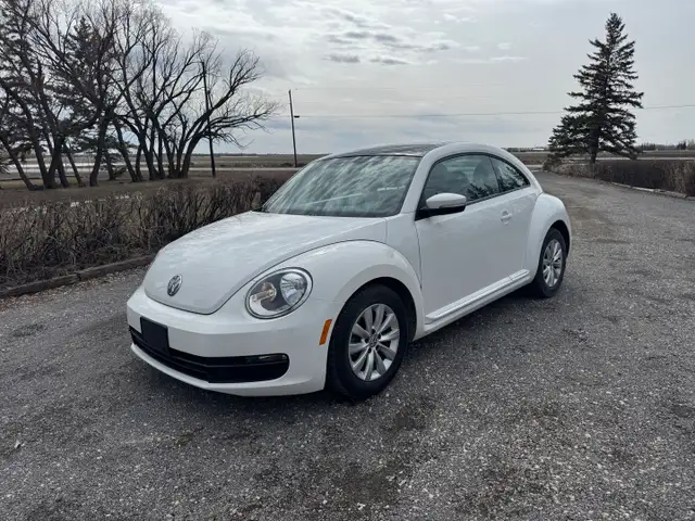 2013 Volkswagen Beetle - Photo 2