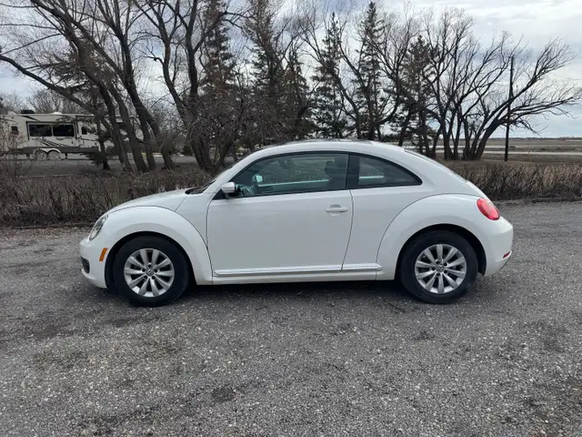 2013 Volkswagen Beetle - Photo 3