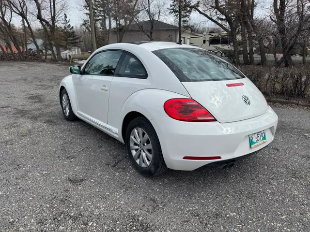 2013 Volkswagen Beetle - Photo 4