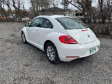 2013 Volkswagen Beetle - Photo 4