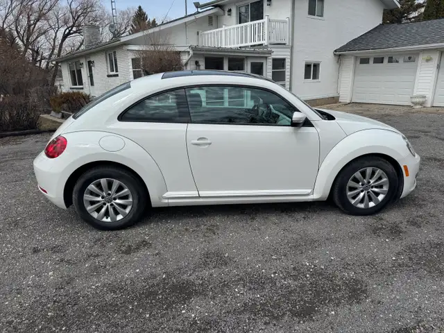 2013 Volkswagen Beetle - Photo 6