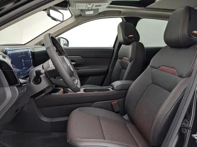 2025 Nissan Kicks SR | AWD | HTD SEATS/WHEEL | PANO | RMT START - Photo 26