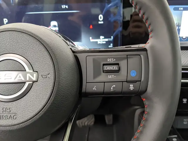 2025 Nissan Kicks SR | AWD | HTD SEATS/WHEEL | PANO | RMT START - Photo 31