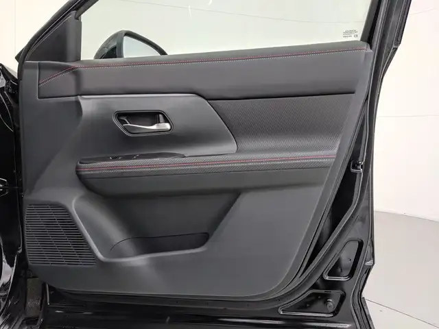 2025 Nissan Kicks SR | AWD | HTD SEATS/WHEEL | PANO | RMT START - Photo 44