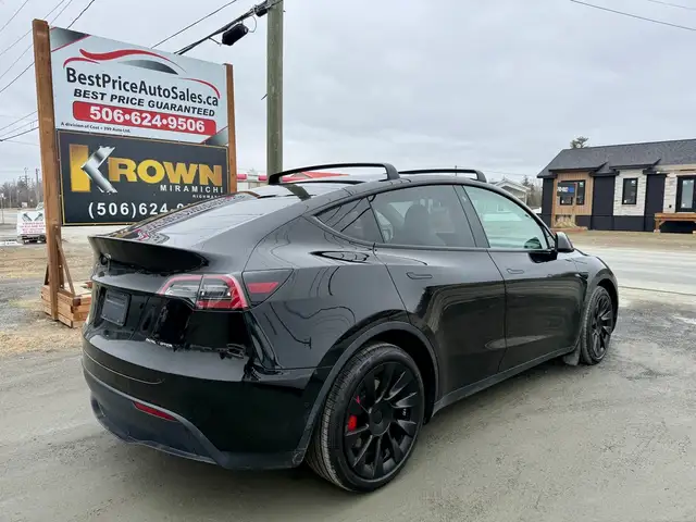 2022 Tesla Model Y LONG RANGE! AWD! CLEAN CARFAX! - Photo 3