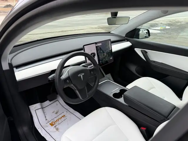 2022 Tesla Model Y LONG RANGE! AWD! CLEAN CARFAX! - Photo 13