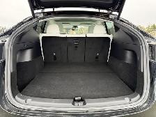 2022 Tesla Model Y LONG RANGE! AWD! CLEAN CARFAX! - Photo 16