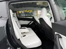 2022 Tesla Model Y LONG RANGE! AWD! CLEAN CARFAX! - Photo 18