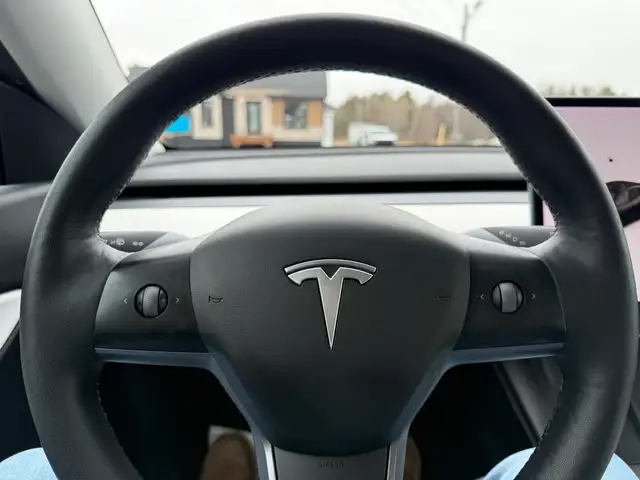 2022 Tesla Model Y LONG RANGE! AWD! CLEAN CARFAX! - Photo 26