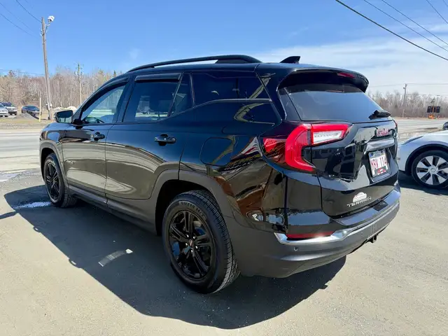 2023 GMC Terrain AT4! AWD! SUNROOF! CLEAN CARFAX! NEW MVI! NAVI! - Photo 5