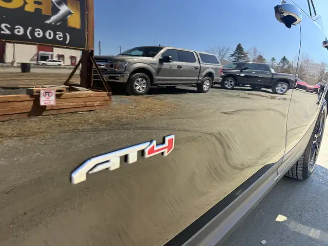 2023 GMC Terrain AT4! AWD! SUNROOF! CLEAN CARFAX! NEW MVI! NAVI! - Photo 12