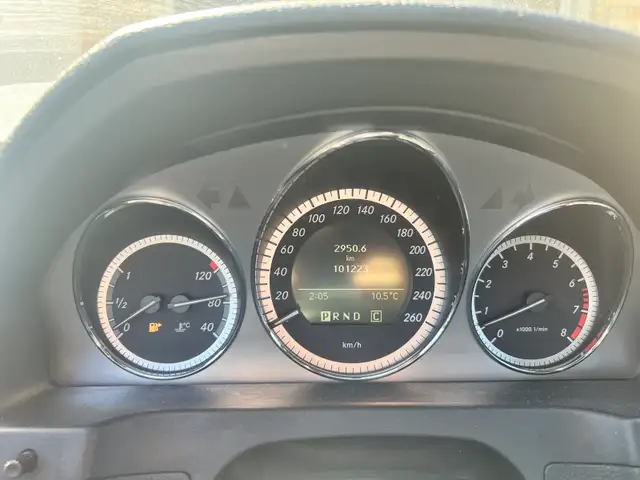 2010 Mercedes Benz C300 Sport - Photo 4