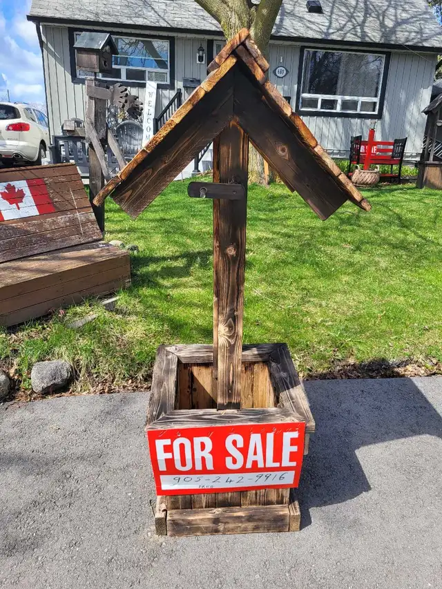 Wishing well planter - Photo 2