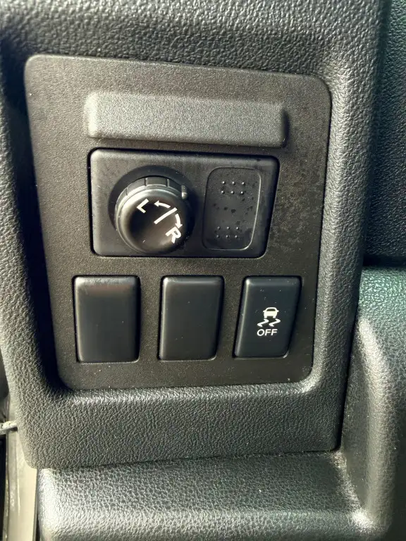 2013 Nissan Rogue S 4dr Front-wheel Drive CVT - Photo 13