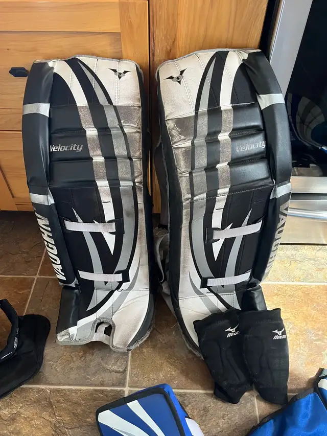 goalie equipment for ball hockey - Photo 3
