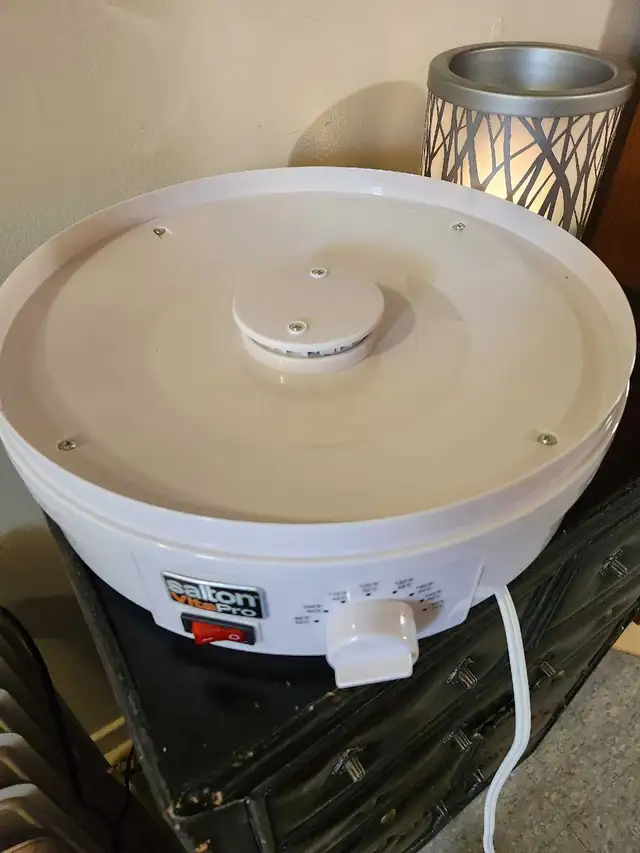 FOOD DEHYDRATOR TEMPERATURE CONTROLLED LIKE NEW - Photo 4