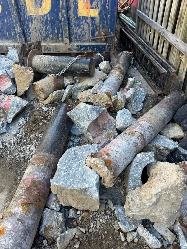 Heavy Steel Bollards - Photo 2