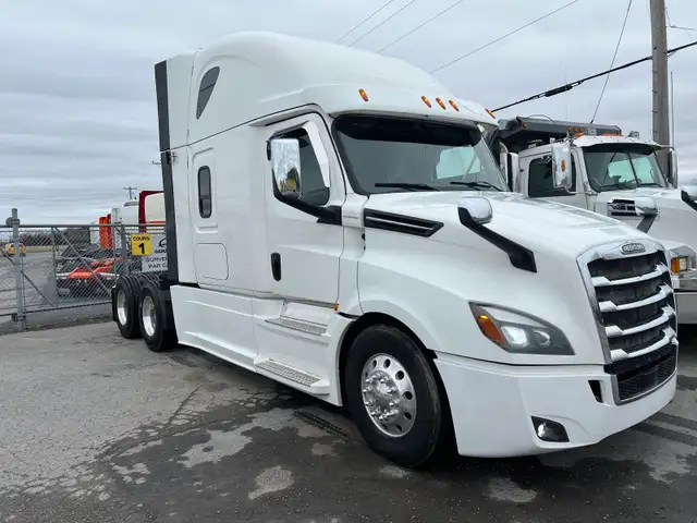 Canada wide long haul truck driver