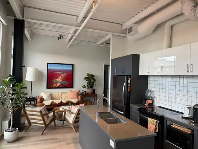 ☀️ Rare Bridgeland Penthouse— 3 Bed / 2 Bath, Top Floor