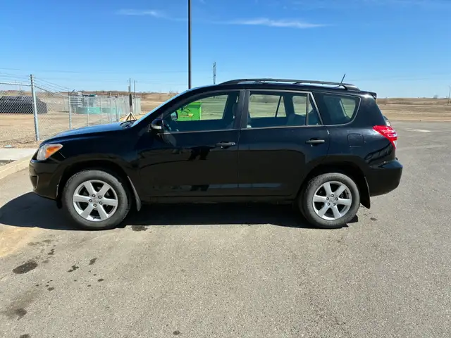 2011 rav4 low kms