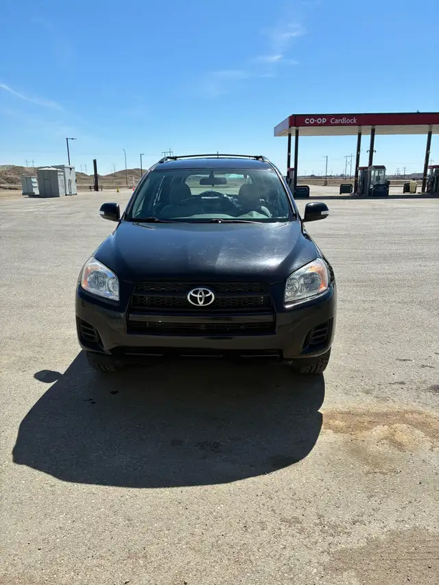 2011 rav4 low kms - Photo 4