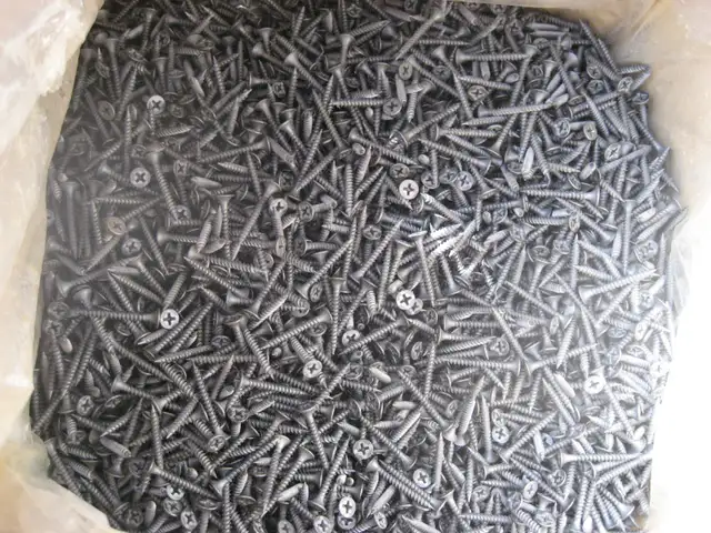 18 lbs 6 x 1 1/4 drywall screws - Photo 3