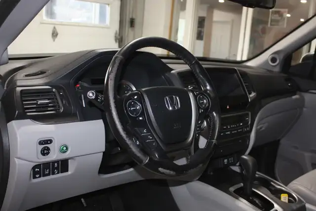 2016 Honda Pilot EX-L - Photo 11
